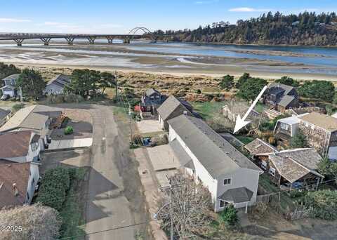 180 NE Grant, Waldport, OR 97394