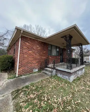 1372 DORIS, Memphis, TN 38106