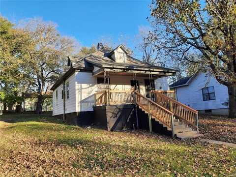 1018 Fairmount Street, Poplar Bluff, MO 63901