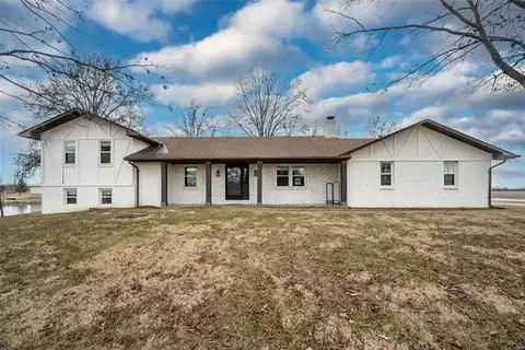 6815 State Route 163, Millstadt, IL 62260