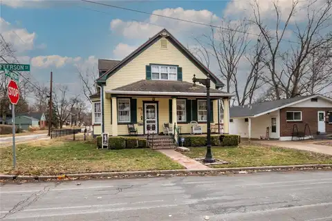 396 N Jefferson Street, Florissant, MO 63031