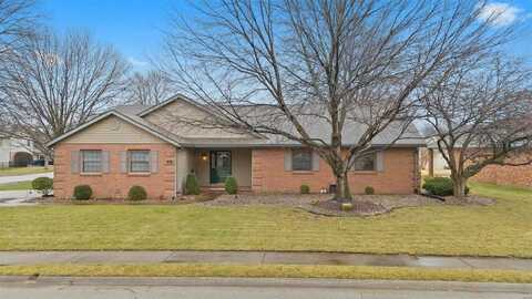 200 Calais Court, Swansea, IL 62226