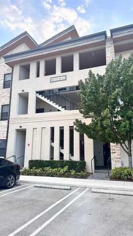 8045 NW 104th Ave, Doral, FL 33178