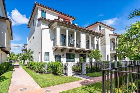 4587 NW 83rd Pkwy, Doral, FL 33166