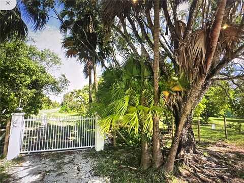 37255 SW 214th Ave, Homestead, FL 33034