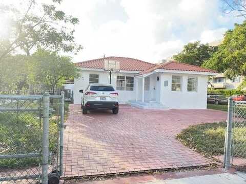 520 NW 32nd Pl, Miami, FL 33125