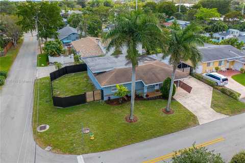 1498 NE 39th St, Oakland Park, FL 33334