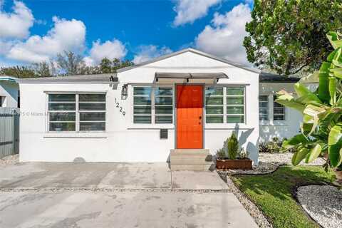 1229 NW 52nd St, Miami, FL 33142