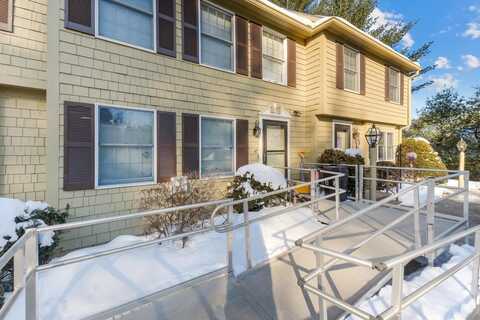 47 Andrea Lane, Auburn, ME 04210