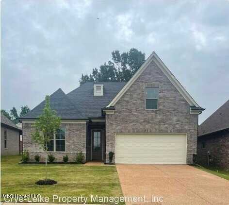 7718 Parkridge Drive, Southaven, MS 38671