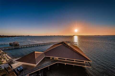 634 EDGEWATER DRIVE, DUNEDIN, FL 34698