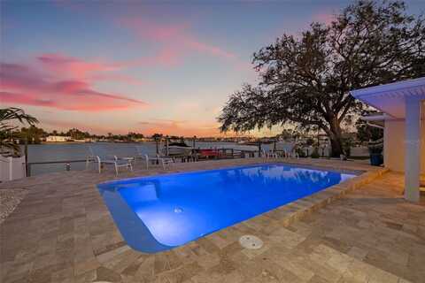 3961 12TH STREET NE, Saint Petersburg, FL 33703