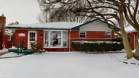 22038 Visnaw, Saint Clair Shores, MI 48081