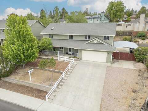 2439 SW 33rd Street, Redmond, OR 97756