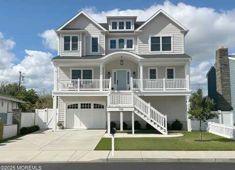 702 Sterling Place, Brigantine, NJ 08203