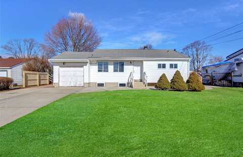 127 2nd Avenue, Brentwood, NY 11717