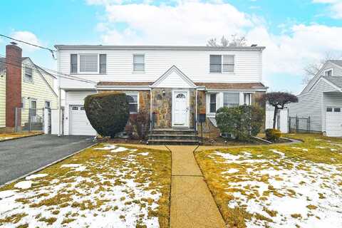 2543 6th Avenue, East Meadow, NY 11554