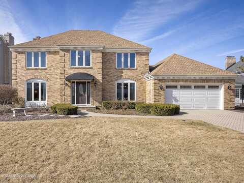 25 Christina Circle, Wheaton, IL 60189