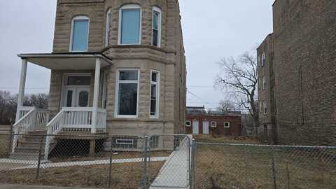 7305 S Harvard Avenue, Chicago, IL 60621