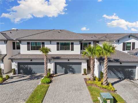 7469 Rockefeller, NAPLES, FL 34119