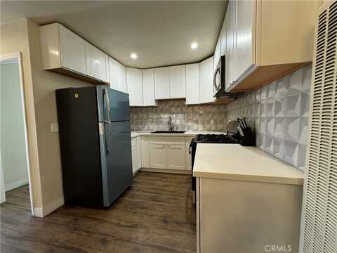 2677 Orchard Avenue, Los Angeles, CA 90007