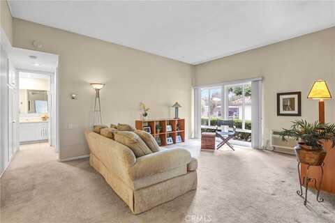 2066 E Via Mariposa, Laguna Woods, CA 92637