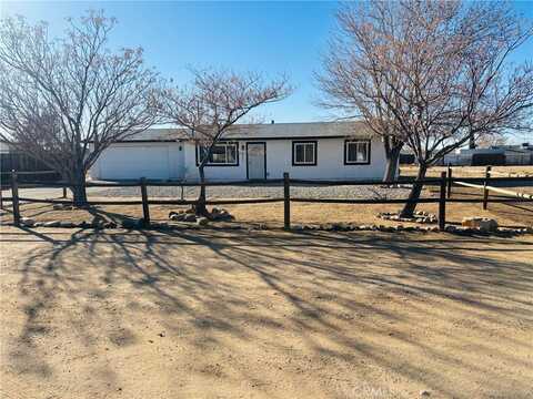 10852 Navajo Road, Apple Valley, CA 92308