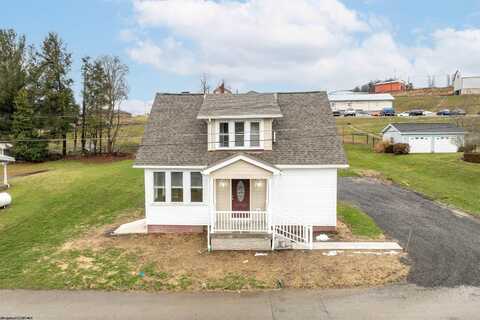 59 Armstrong Avenue, Bruceton Mills, WV 26525