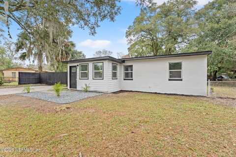 1537 KING ARTHUR Road, Jacksonville, FL 32211