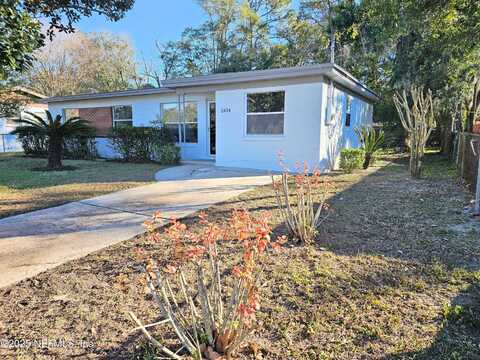 2434 LEONID Road, Jacksonville, FL 32218