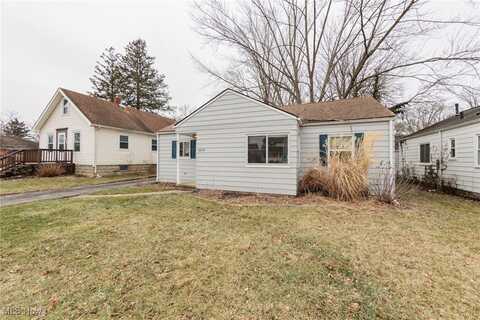 4074 W 224th Street, Fairview Park, OH 44126