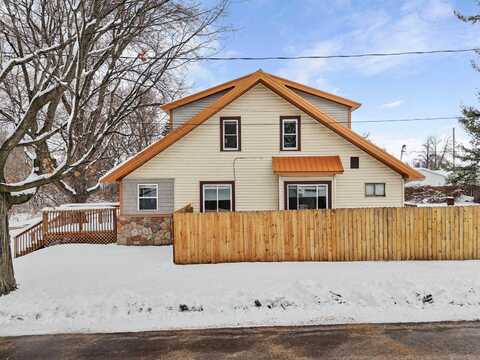 223 Flora Avenue, Houghton Lake, MI 48629