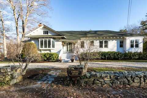 21 Chapel Road, North Hampton, NH 03862