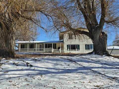 1924 Hilltop Dr, Worland, WY 82401