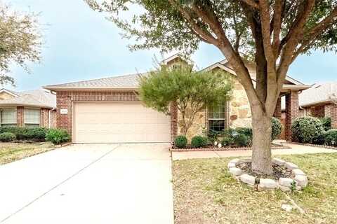 2034 Carriage Road, Heartland, TX 75126