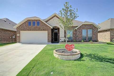 729 Franklin Drive, Joshua, TX 76058