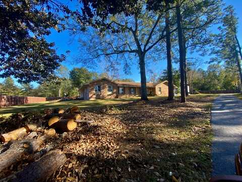 11 Son In Law Rd, Bonifay, FL 32425