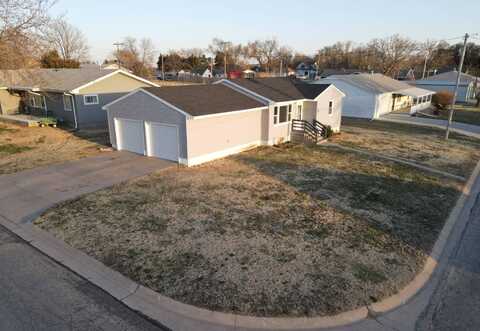 518 B St, Smith Center, KS 66967