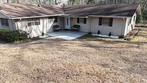 167 Oakdale Dr., Ozark, AL 36360