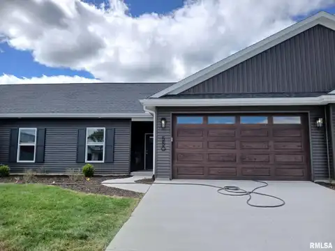 550 N 3RD Avenue, Eldridge, IA 52748