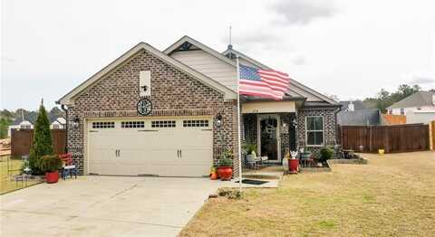 234 Quail Run Avenue, Smiths Station, AL 36877