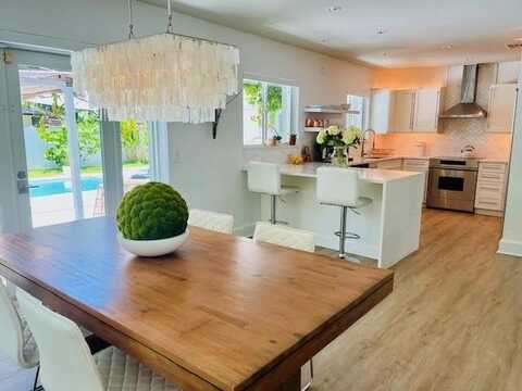 1910 NE 17th Ter, Fort Lauderdale, FL 33305