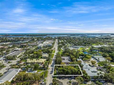 733 20th Street, Vero Beach, FL 32960