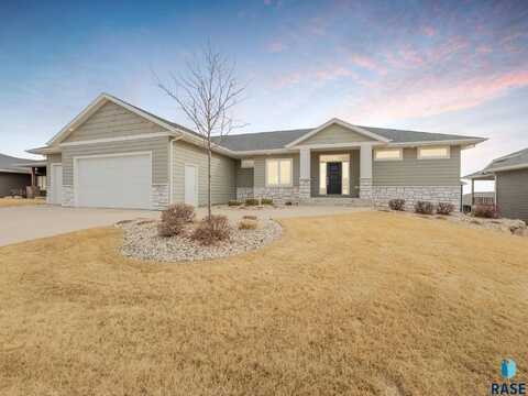 8000 S Golden Oak Ave, Sioux Falls, SD 57108