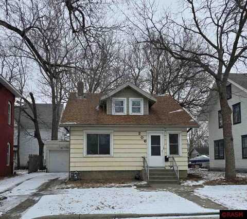 206 E Elm Street, Mankato, MN 56001