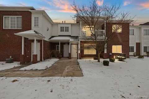 5685 TWIN OAKS Drive, Sterling Heights, MI 48314