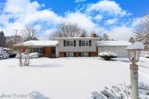 5436 MARY ANN, Grand Blanc, MI 48439