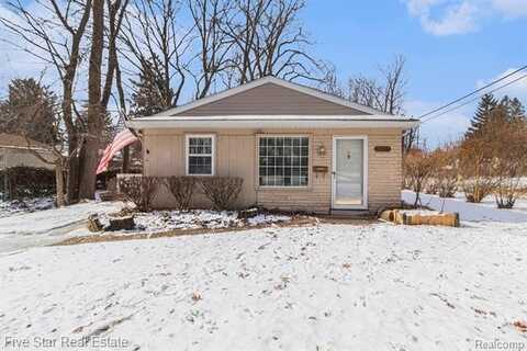 23277 HAWTHORNE Street, Farmington, MI 48336