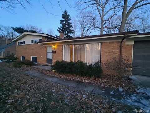 46254 CUSTER Avenue, Utica, MI 48317