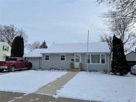 2112 NE 1st Avenue NE, Austin, MN 55912